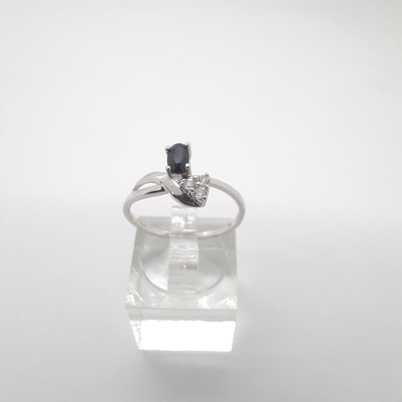 Λευκόχρυσο δαχτυλίδι μαύρος αχάτης